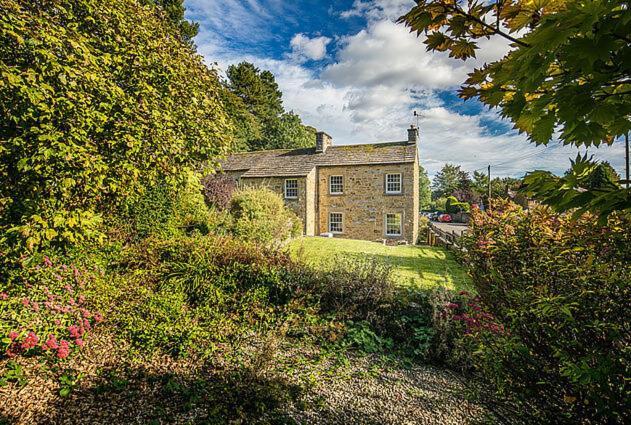 The Artists Loft - A Superb Cottage Sensitively Converted From A Grade II Listed 17Th Century Building Bakewell Eksteriør bilde